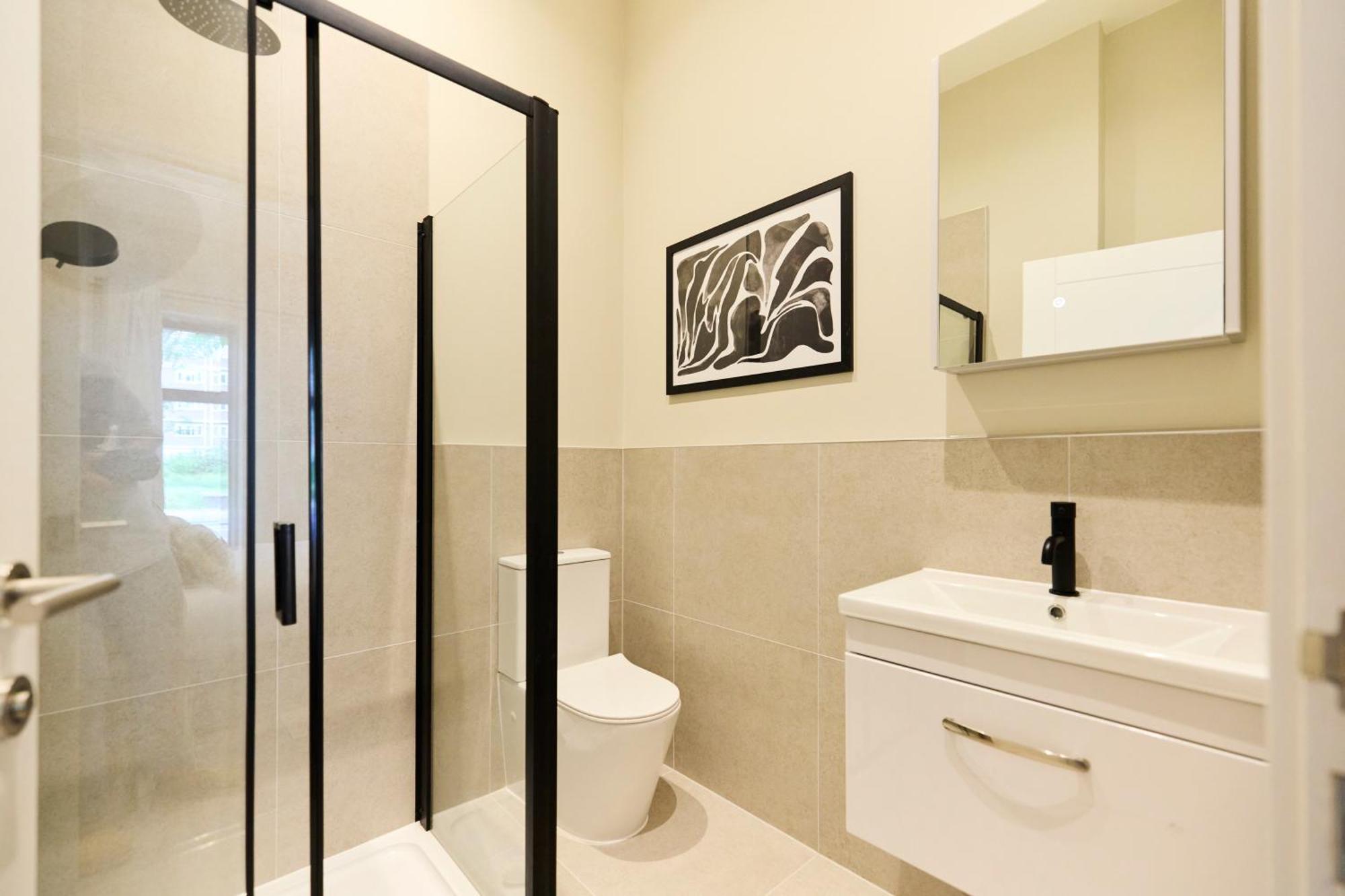 The Brixton Hill Place - Exquisite 2bdr Flat With Terrace Londra