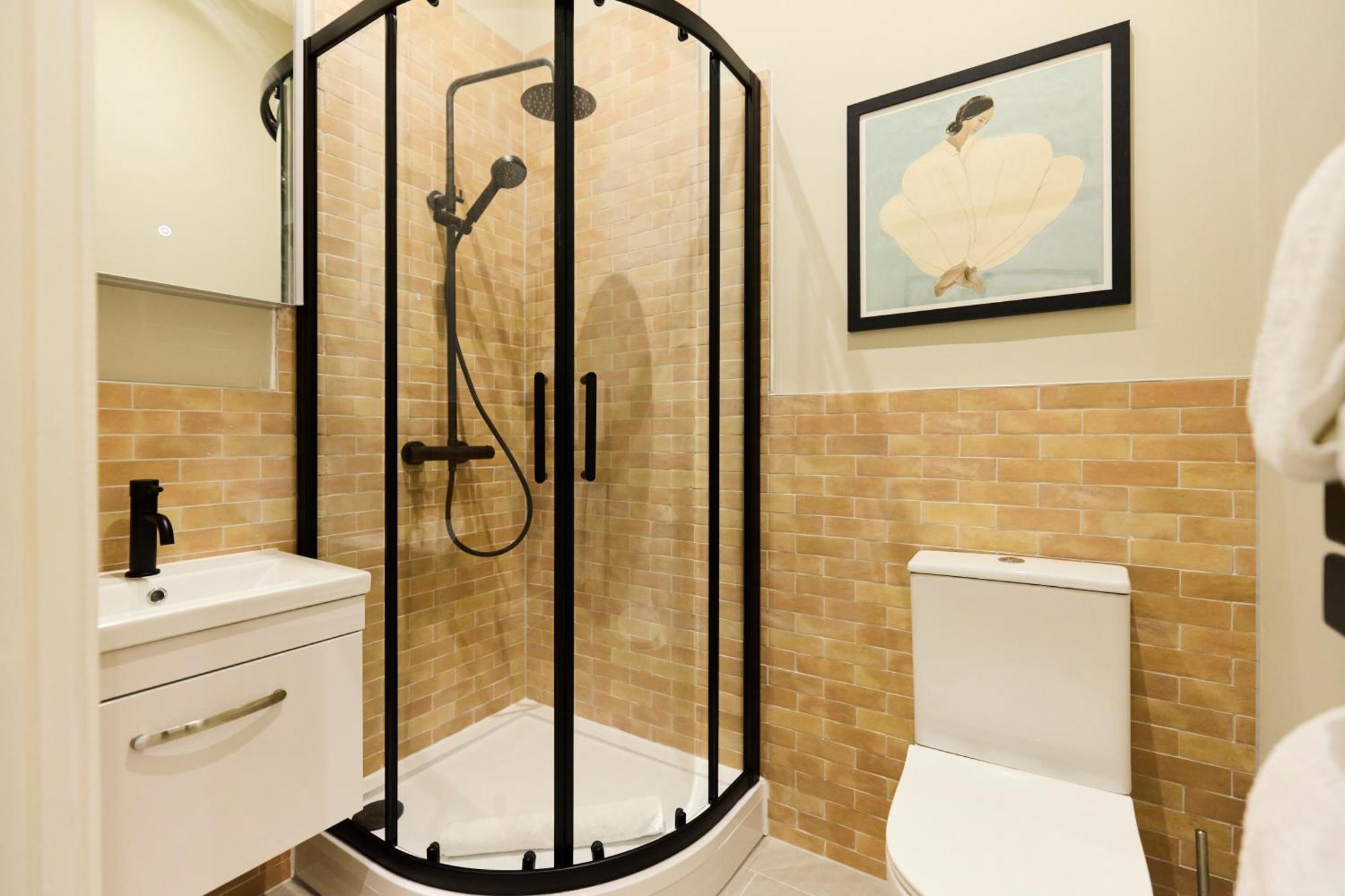 The Brixton Hill Place - Exquisite 2bdr Flat With Terrace